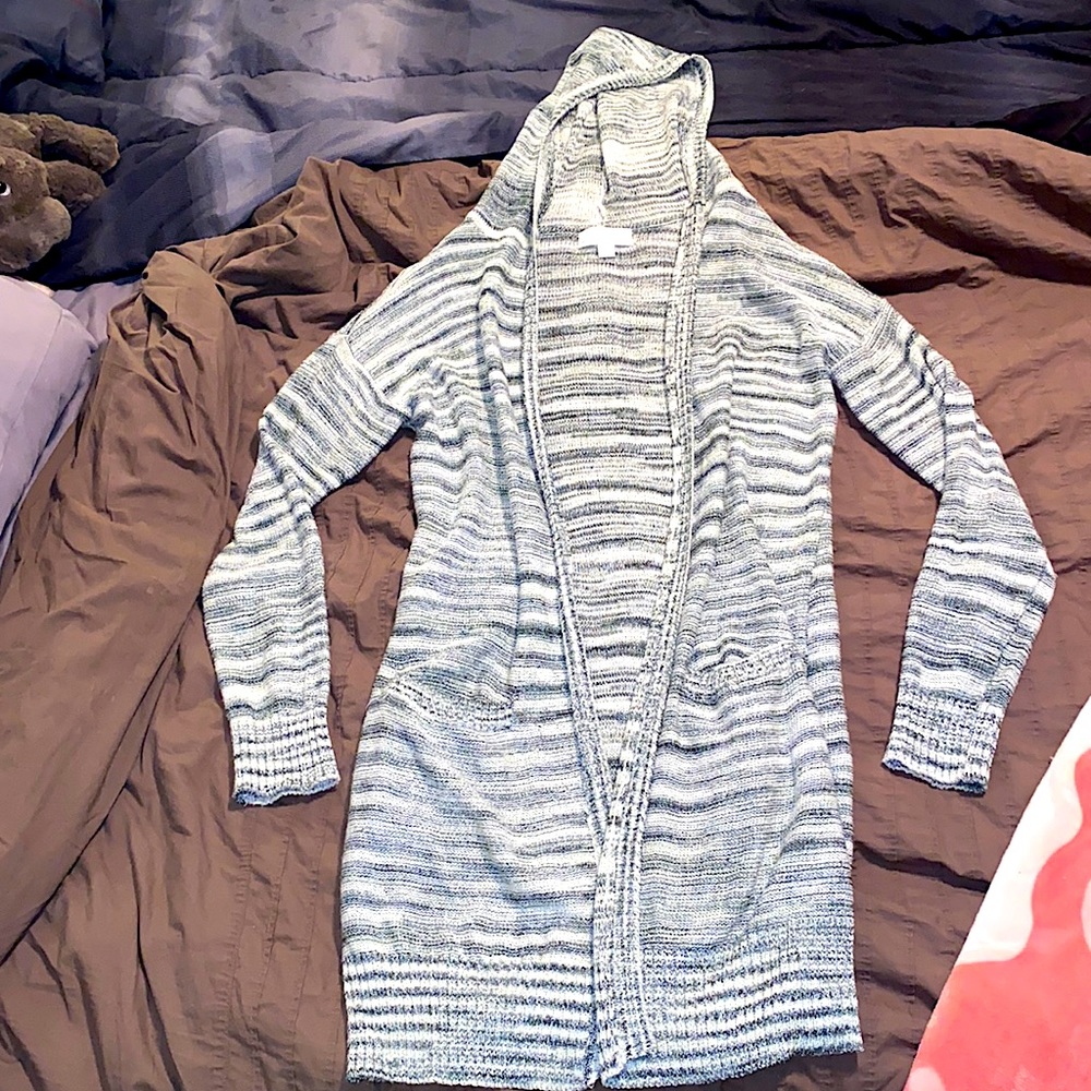 Grey striped duster- with pockets & hood!